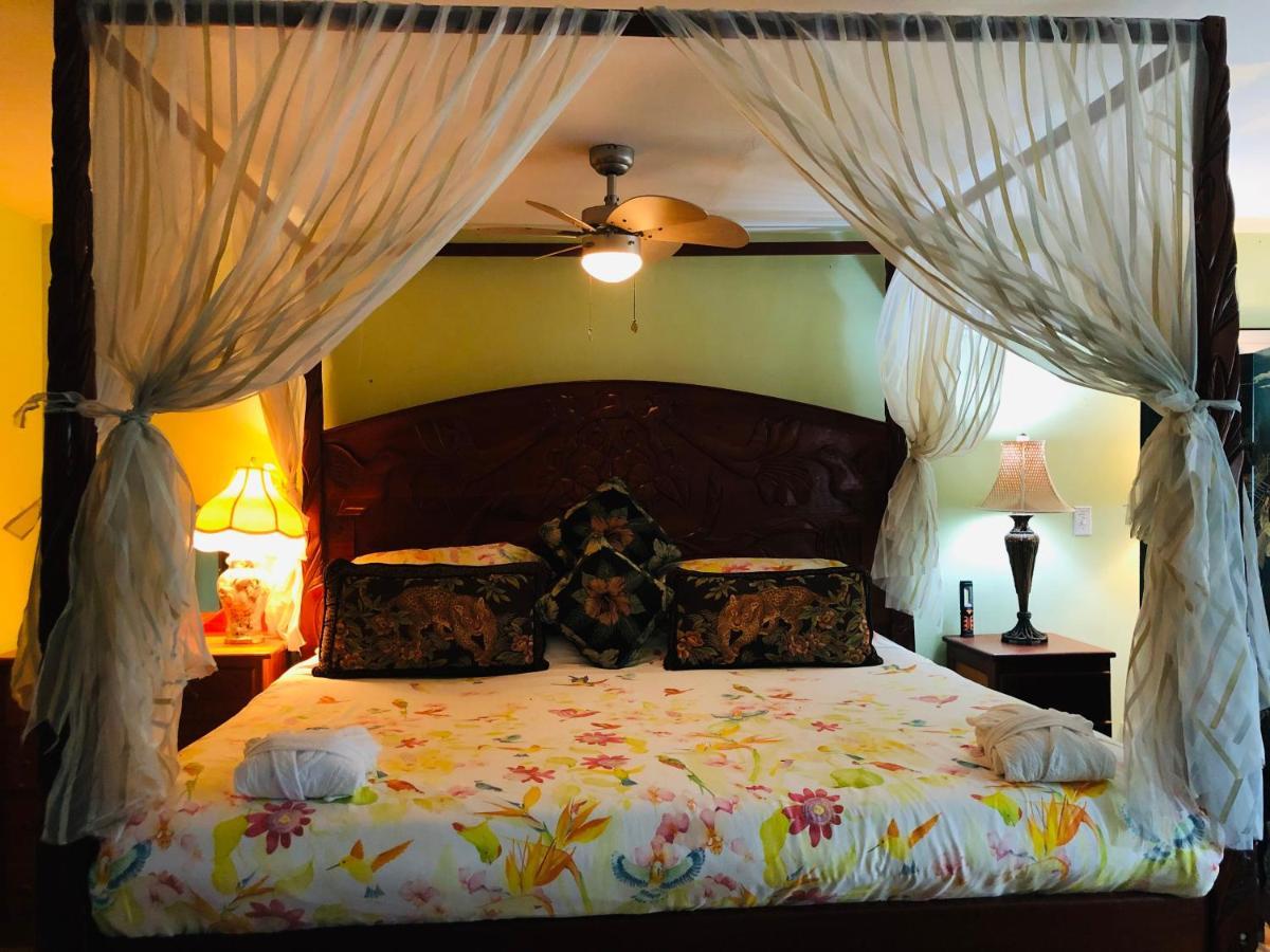 Coral Cove Inn Maya Beach Esterno foto
